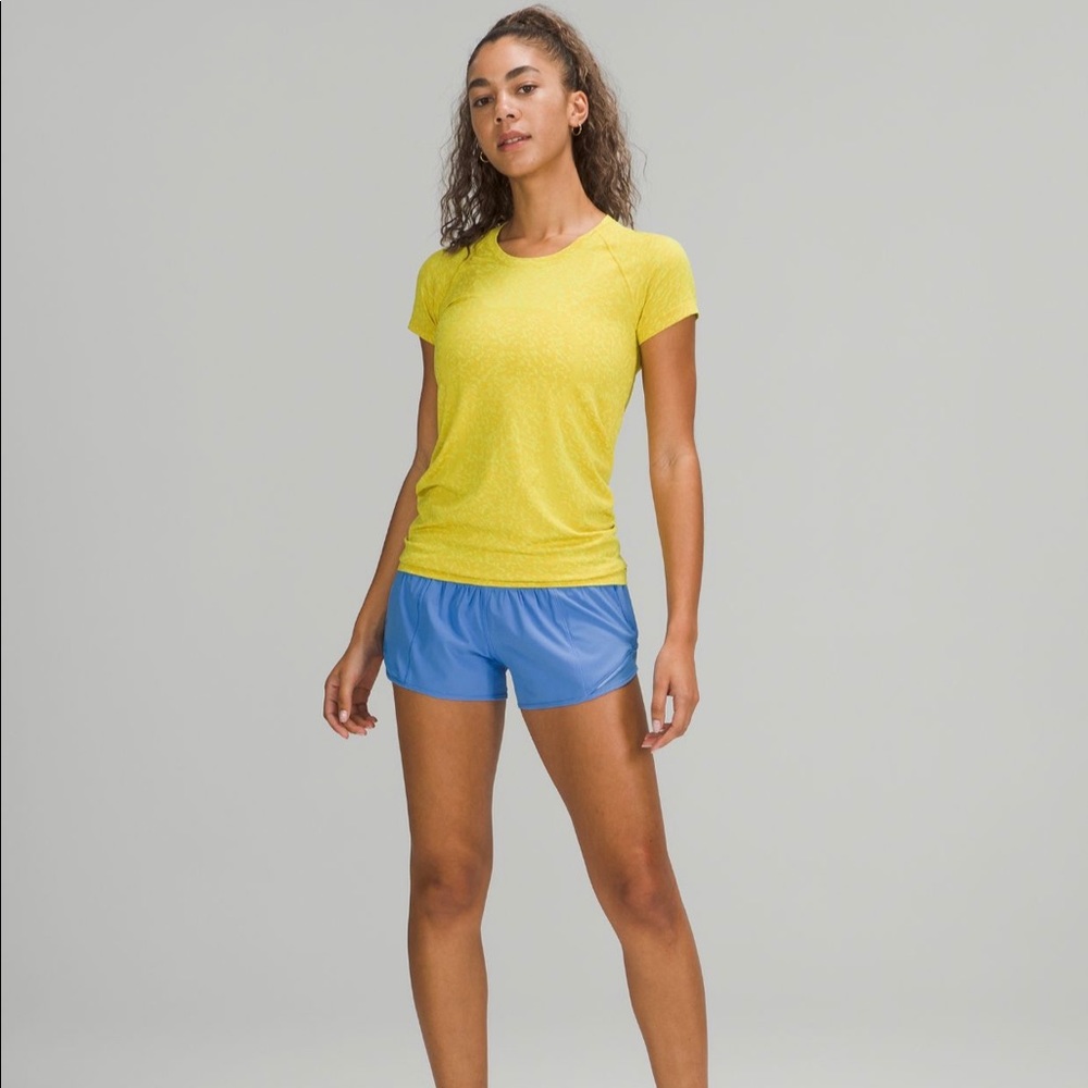 lululemon Hotty Hot LR Lined Short 2.5" Blue Nile Size 4 New NWT - Picture 13 of 16